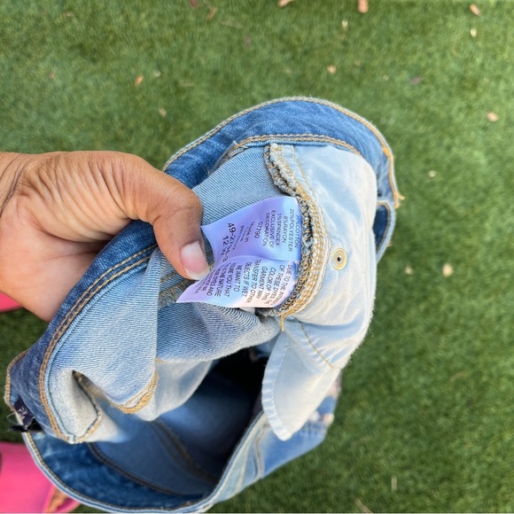 Women distressed floral fray bottom jeans by Denim 24/7 Colorful stripe size 12W - Picture 7 of 7